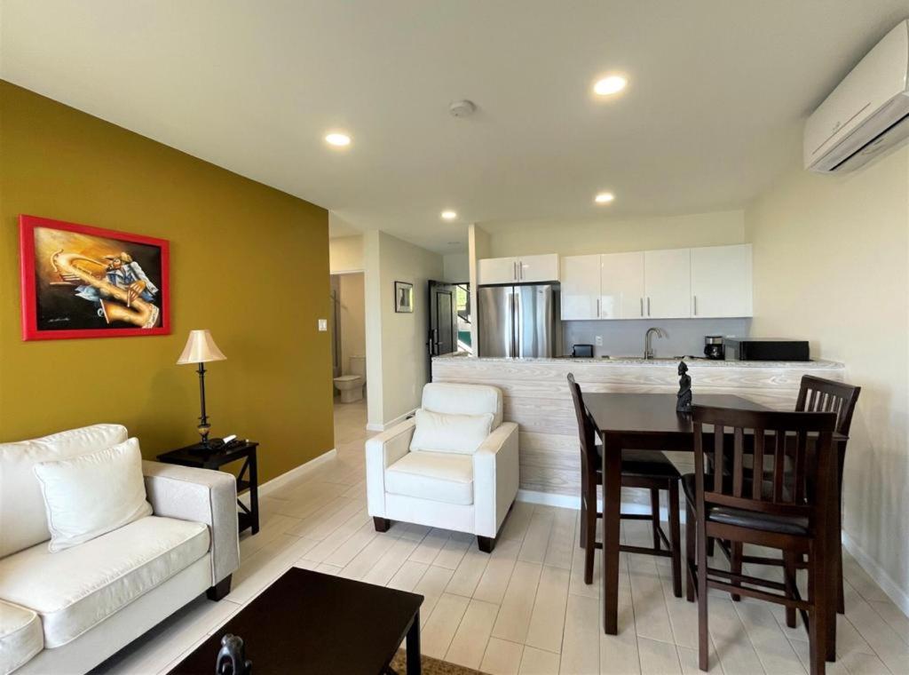Hillsboro Condominiums Basseterre Exteriör bild